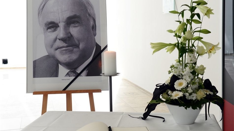Helmut Kohl ist am 16. Juni im Alter von 87 Jahren in Oggersheim gestorben.