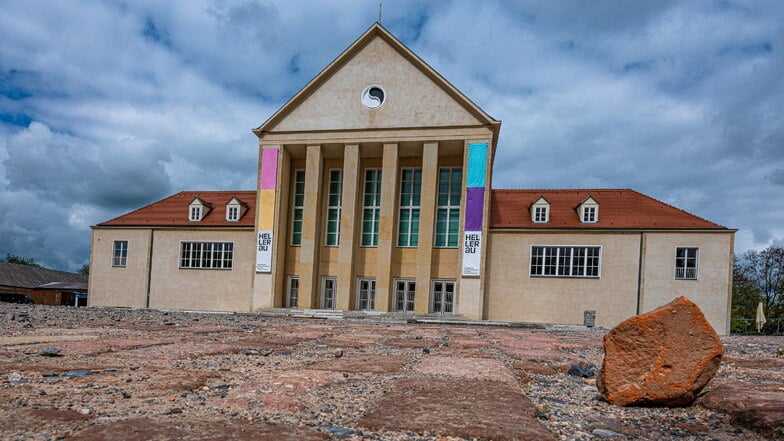 Die Dresden Frankfurt Dance Company hat ihr Quartier auch im Festspielhaus Hellerau. Für aktuelle Produktion "Join" kooperiert das Ensemble mit der Palucca-Schule.