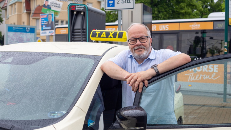 Taxi-Unternehmer Reno König aus Heidenau. Oft sind Job-Interessenten schon raus, wenn sie die Arbeitszeiten erfahren.