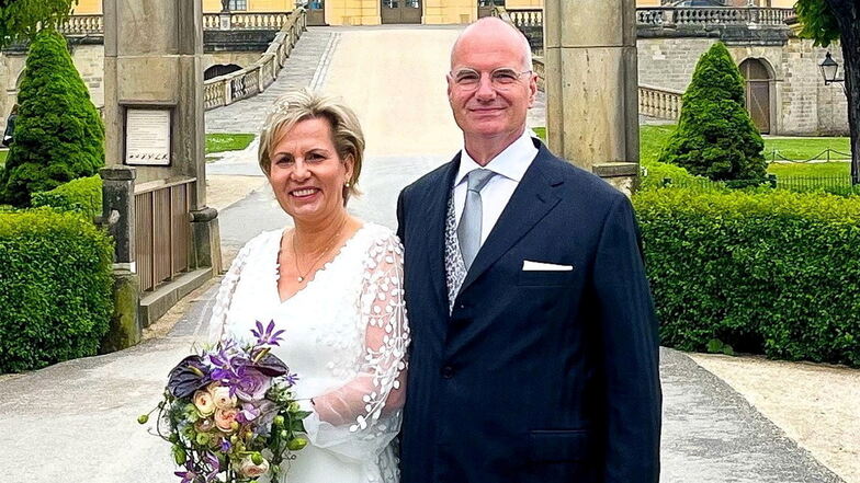 Aufregung um Hochzeitsfoto von Sachsens Kulturministerin Klepsch vor Schloss Moritzburg