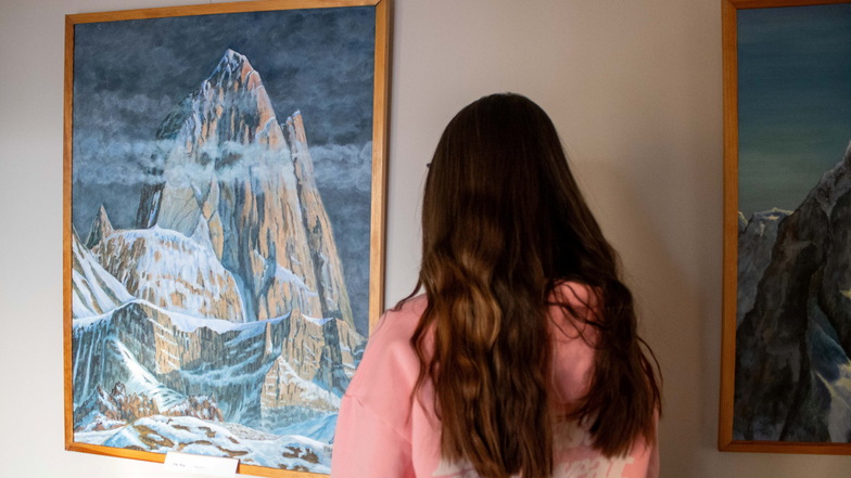 Steil, schroff, manchmal erschreckend und doch immer verlockend: die Berge der Welt, die Peter Popp gemalt hat.