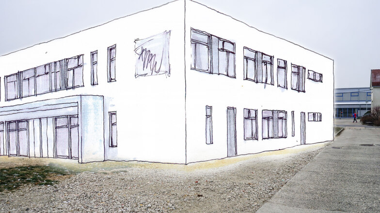 Nicht ganz maßstabsgerecht, aber so ähnlich könnte es aussehen, wenn das neue Schulgebäude der Freien Mittelschule Weißenberg auf der jetzigen Freifläche entsteht.