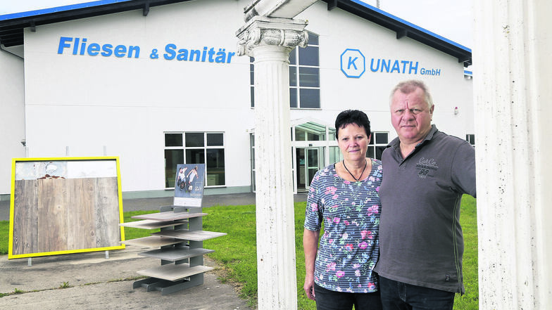 Petra und Wolfgang Kunath führen die Fliesen- und Sanitär Kunath GmbH in Seerhausen. Im brandenburgischen Wainsdorf begann alles. Dort betreiben sie gemeinsam mit ihren beiden Töchtern einen zweiten Fliesenhandel.