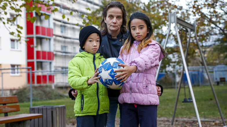 Simone Vu mit ihren Kindern Lee und Lynn (r.).