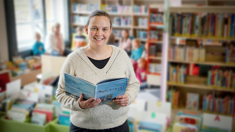 Regelmäßig kommen Kinder- und Jugendgruppen in die Radebeuler Stadtbibliothek. Chefin Katharina Schmidt freut sich über die anhaltende Lust an den Büchern.