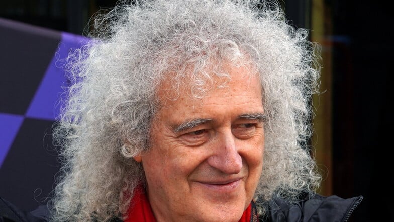 Queen-Gründungsmitglied Brian May (77) musste sich wegen eines Schlaganfalls behandeln lassen.