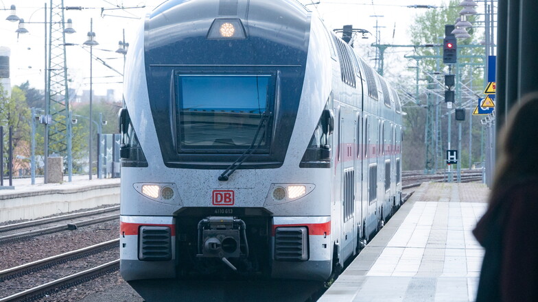 Seit vergangenem Jahr gibt es eine Intercity-Strecke Dresden-Rostock. Jetzt kommt eine weitere Direktverbindung hinzu.