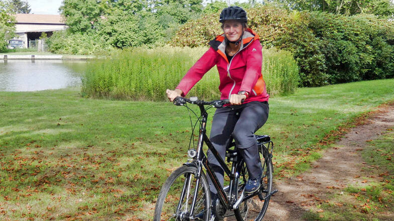 Claudia Steglich kümmert sich um das Rad- und Wanderwegenetz in der Region Oberlausitzer Heide- und Teichlandschaft.