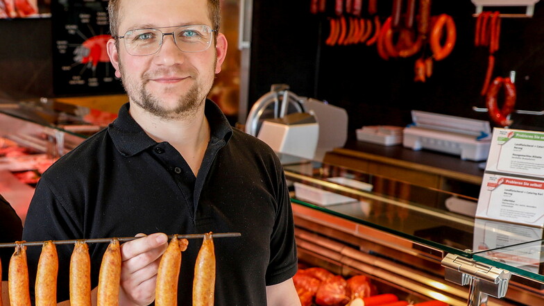 Sebastian Herzog lieferte jetzt mit seinem Spitzkunnersdorfer Fleischereibetrieb hunderte Würste nach Paris.