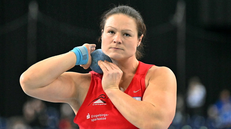 Christina Schwanitz beim letzten Wettkampf ihrer Karriere, den deutschen Hallen-Meisterschaften der Leichtathletik in der Arena Leipzig. Dort wurde die 36-Jährige Dritte.