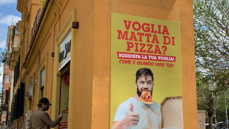Der Pizza-Automat in Rom ist eine neue Attraktion - und spaltet die Gemüter.