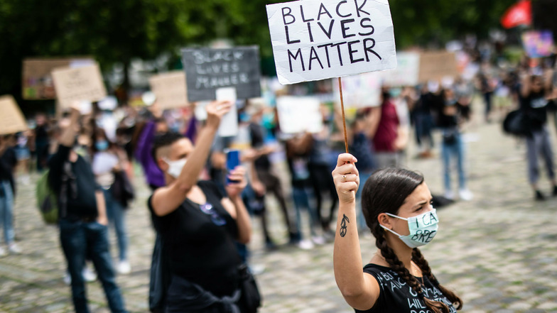 Bewegung "Black lives matter": Eine neue Debatte über Alltagsrassismus entfacht.