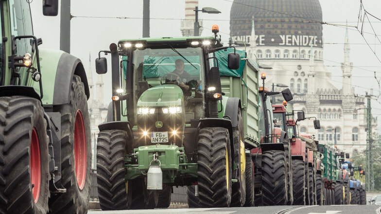 So wie im Jahr 2016 könnte es am Freitag wieder in Dresden aussehen. Hunderte Traktoren werden in der Stadt erwartet.