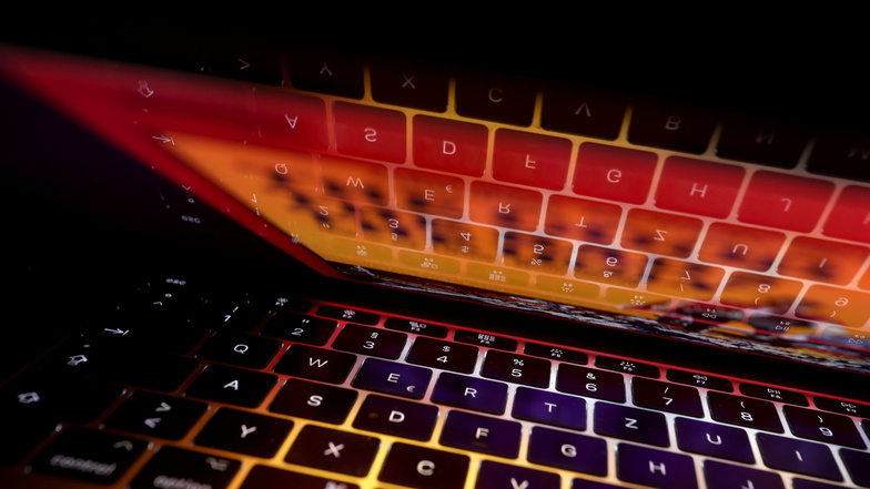 Mehr als zehn Jahren ermittelten sächsische Cyber-Experten gegen Betreiber einer illegalen Online-Plattform für Filme. Nun ist die Anklage gegen den Hauptbetreiber fertig.