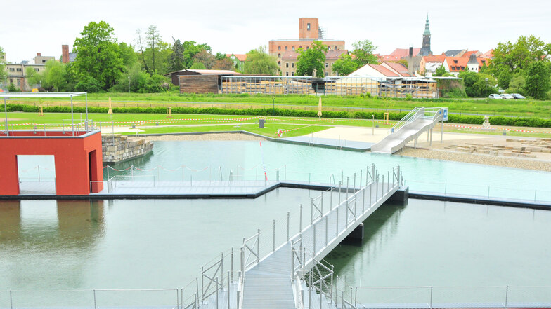 Als das inzwischen umgebaute, neue Großenhainer Naturerlebnisbad im Mai 2019 wiedereröffnet worden ist, lief noch immer der jahrelange Rechtsstreit um die alten Mängel.