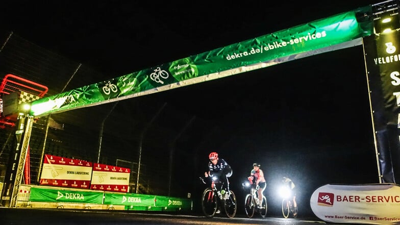 Besonders der 24-Stunden-Radmarathon ist nichts für Anfänger, sondern kaltblütige Radrennfahrer! Sei dabei und fahre die ganze Nacht durch.