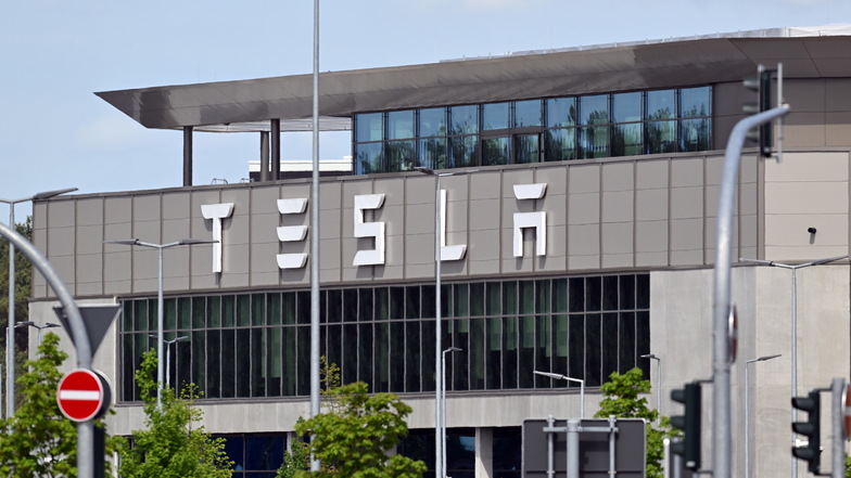 Gemeinde Grünheide stimmt für Erweiterung des Tesla-Werks