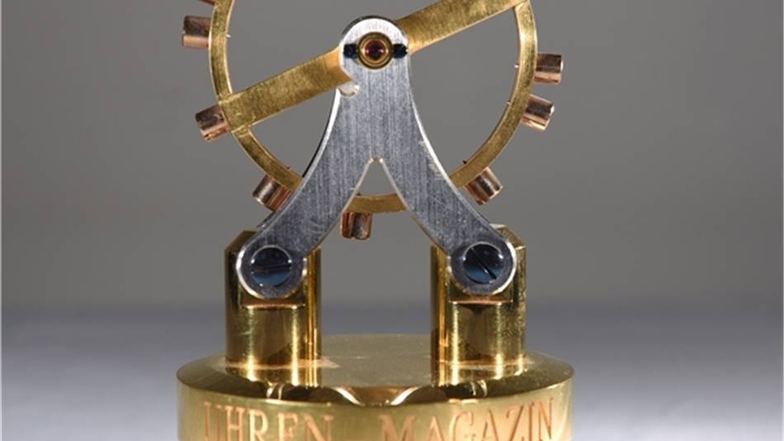 Die „Goldene Unruh“ wird vom Uhren-Magazin vergeben. Diesen Preis hat Nomos am häufigsten gewonnen, bisher 38-mal. Den ersten dieser Preise gab es 2000.