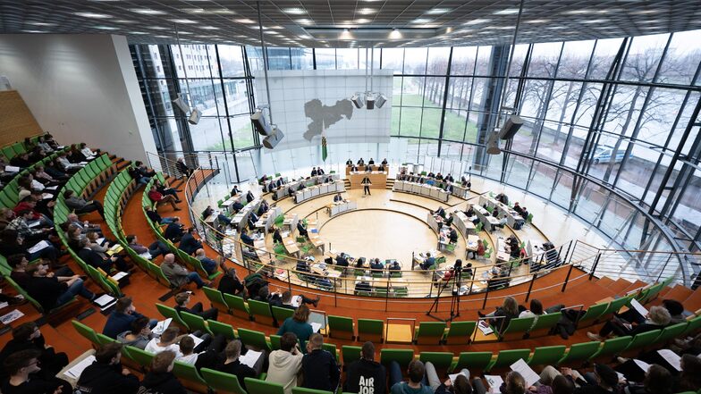 Fast 450 Euro mehr pro Monat: Landtagsabgeordnete in Sachsen erhalten mehr Geld