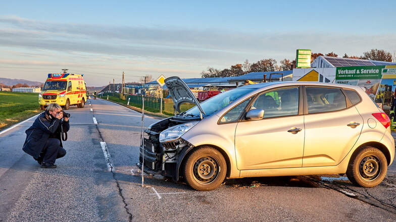 Stolpen: Verkehrsunfall sorgt für Großaufgebot von Rettungskräften