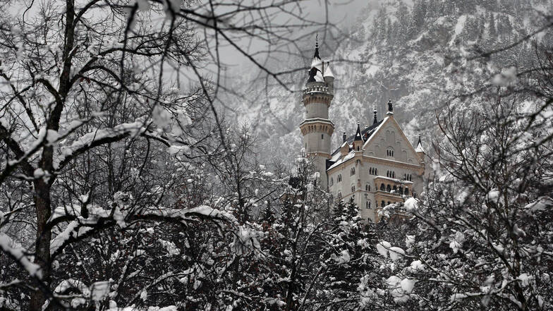 Schloss Neuschwanstein wird derzeit für rund 20 Millionen Euro saniert.