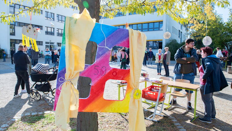 Die Oberschule am Schacht in Großenhain, die 2022 ihren 50. Geburtstag feiern konnte, nimmt neue Schüler auf.