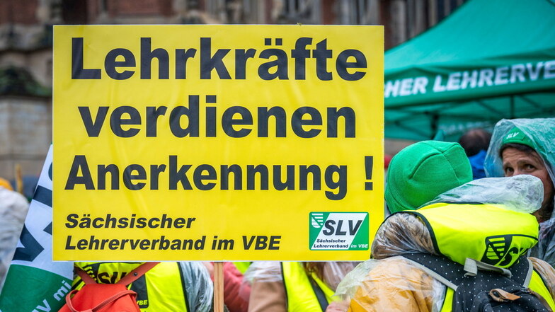 Lehrerstreik in Sachsen: Neue Streiks im Dezember angekündigt