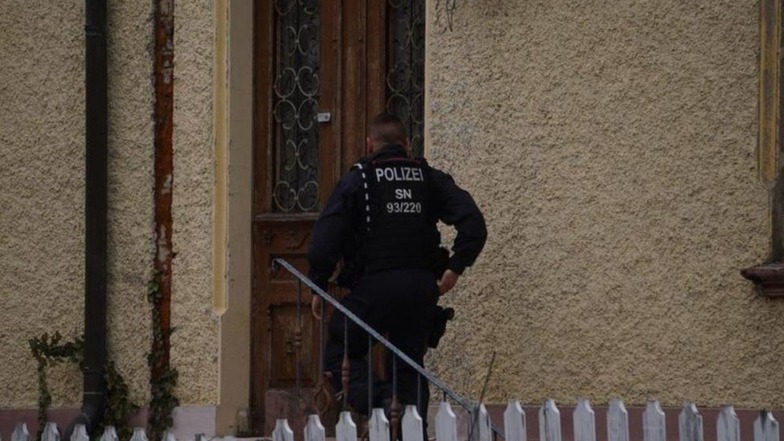 Die Polizei durchsuchte das Haus.
