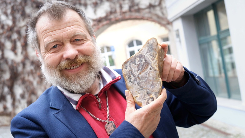 Mineraloge Holger Sickmann ist am Samstag in der Hafenstraße zu Gast.