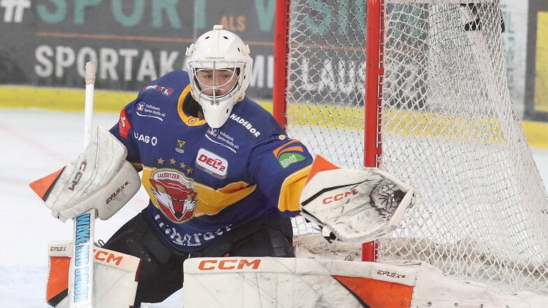 Torwart Anthony Morrone war mit 22 Paraden bei 23 Torschüssen einer der Matchwinner in Rosenheim.