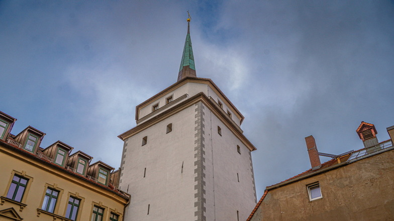 Der Schülerturm in der Altstadt von Bautzen musste saniert werden. Nun neigen sich die Arbeiten langsam dem Ende zu.
