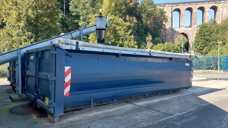 Zu teuer: Container der Kläranlage Waldheim bleiben vorerst ohne Dach