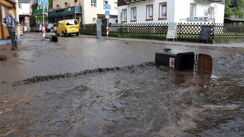 In Schmilka führte der Starkregen zu Überflutungen.