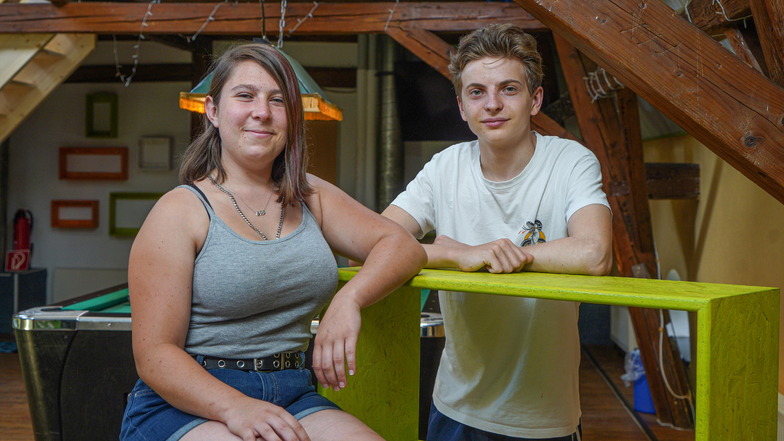 Jasmin König und Janko Scheudeck haben sich in den vergangenen vier Jahren im Neukircher Jugendbeirat engagiert.
