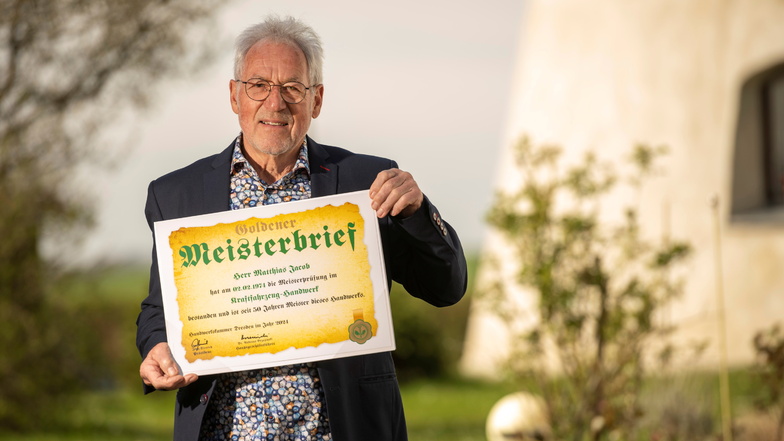 Matthias Jacob aus Weßnitz mit dem Goldenen Handwerks-Meisterbrief als Kraftfahrzeug-Mechanikermeister.