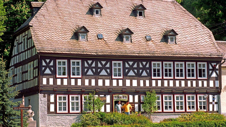Das Fröbelmuseum in Oberweißbach im Schwarzakreis ist eines der schönsten Fachwerkhäuser Thüringens (Symbolfoto).