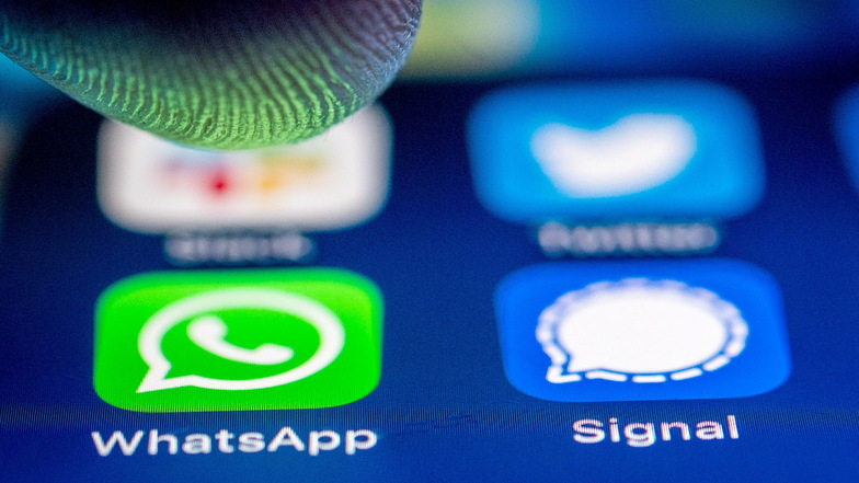 Betrug per WhatsApp: Drei Frauen büßen Geld ein