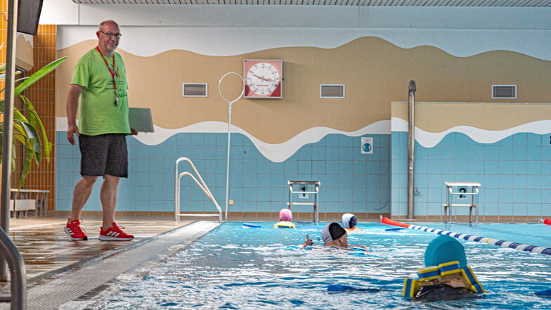 Heiko Zschiesche ist als Leiter des Schulschwimmzentrums Kamenz einer der Verantwortlichen für den Schwimmunterricht im Landkreis Bautzen.