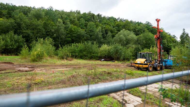 Areal Klebstoffwerk in Pirna wird von Altlasten beräumt