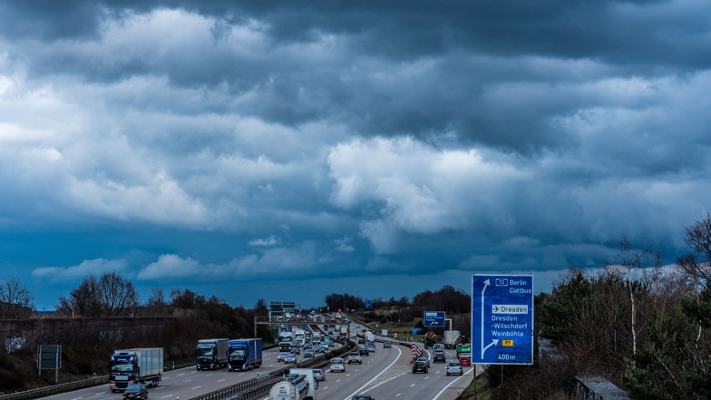 A4 nahe des Autobahnkreuzes Dresden-Nord: Hier müssen täglich über 100.000 Fahrzeuge durch.