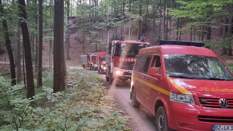 Feuerwehrleute aus dem Landkreis Bautzen sind wieder im Brandgebiet in der Sächsischen Schweiz.