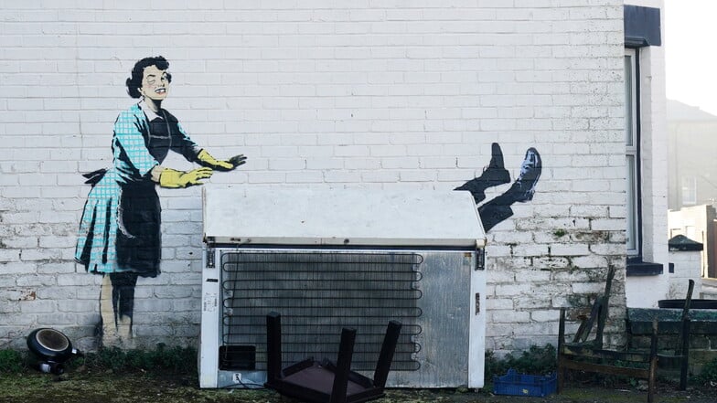 Das Kunstwerk "Valentine's Day Mascara" von Banksy an der Seite eines Gebäudes in London. Klärt sich jetzt die Identität des Künstlers?