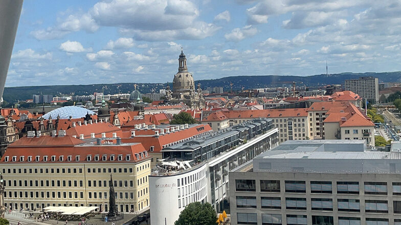 Genießen Sie den Blick über Dresden.