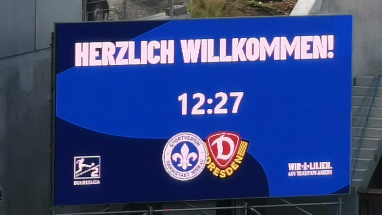 In knapp einer Stunde trifft Dynamo im Auswärtsspiel auf Darmstadt 98. Anstoß ist um 13.30 Uhr im Stadion am Böllenfalltor.