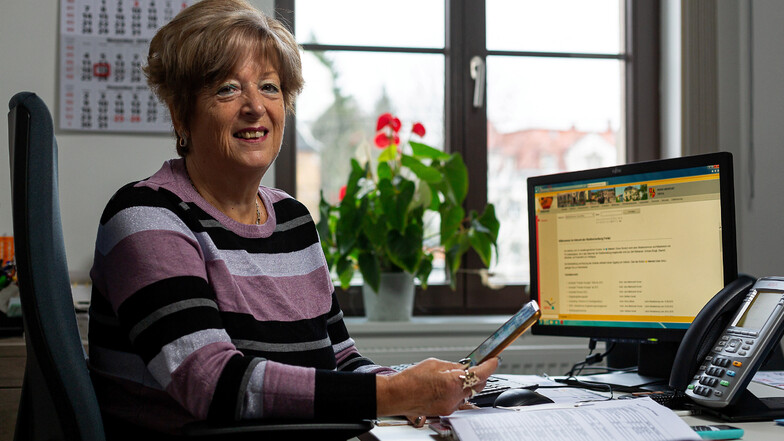 Heidrun Weigel ist Seniorenbeauftragte und möchte mit der Volkshochschule Technikkurse für Senioren organisieren.