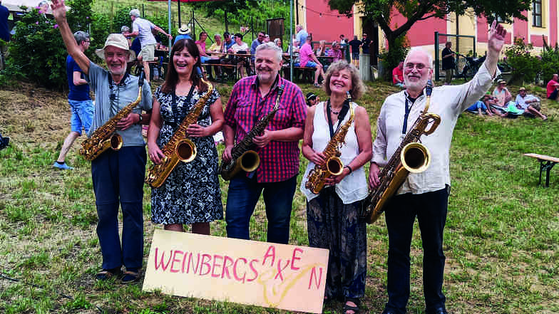 Saxophonquartett "Weinbergsaxen", So 30.6. 13-14 Uhr, Bühne Weindorf am Fliederhof