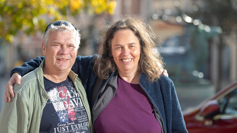 Die beiden glücklichen Schweden-Auswanderer Petra Martina Schmid und Oliver Selle besuchten jetzt wieder einmal den Landkreis Meißen. Auch in Großenhain schauten sie in der Redaktion vorbei.