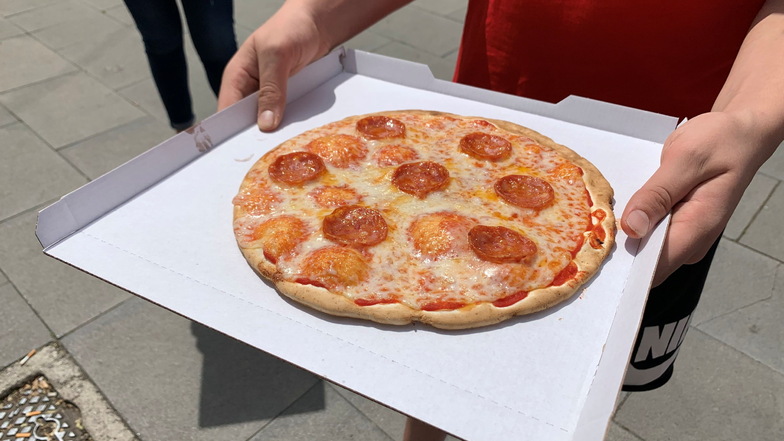 Die Pizza von "Mr. Go" sieht von weitem aus wie eine normale Pizza.