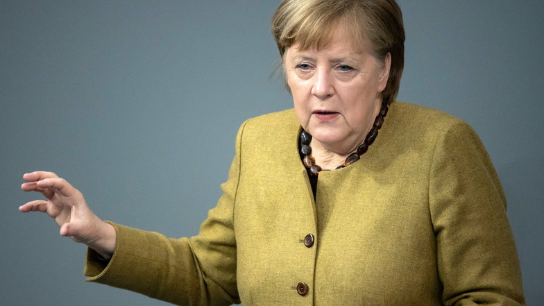 Bundeskanzlerin Angela Merkel (CDU) sieht eine dritte Coronawelle durch Deutschland rollen und will deshalb nur behutsam aus dem Lockdown.