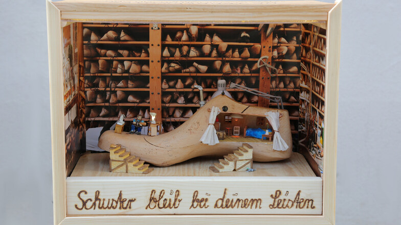 Ein Leisten ist eine hölzerne Nachbildung des menschlichen Fußes, die der Schuster für seine Arbeit braucht. Was man daraus sonst noch so machen kann, zeigt ab kommenden Sonntag das Heimatmuseum Weinböhla.